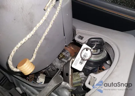 2000 Toyota Avalon Xls z USA, uszkodzony, nr VIN 4T1BF28B9YU071089